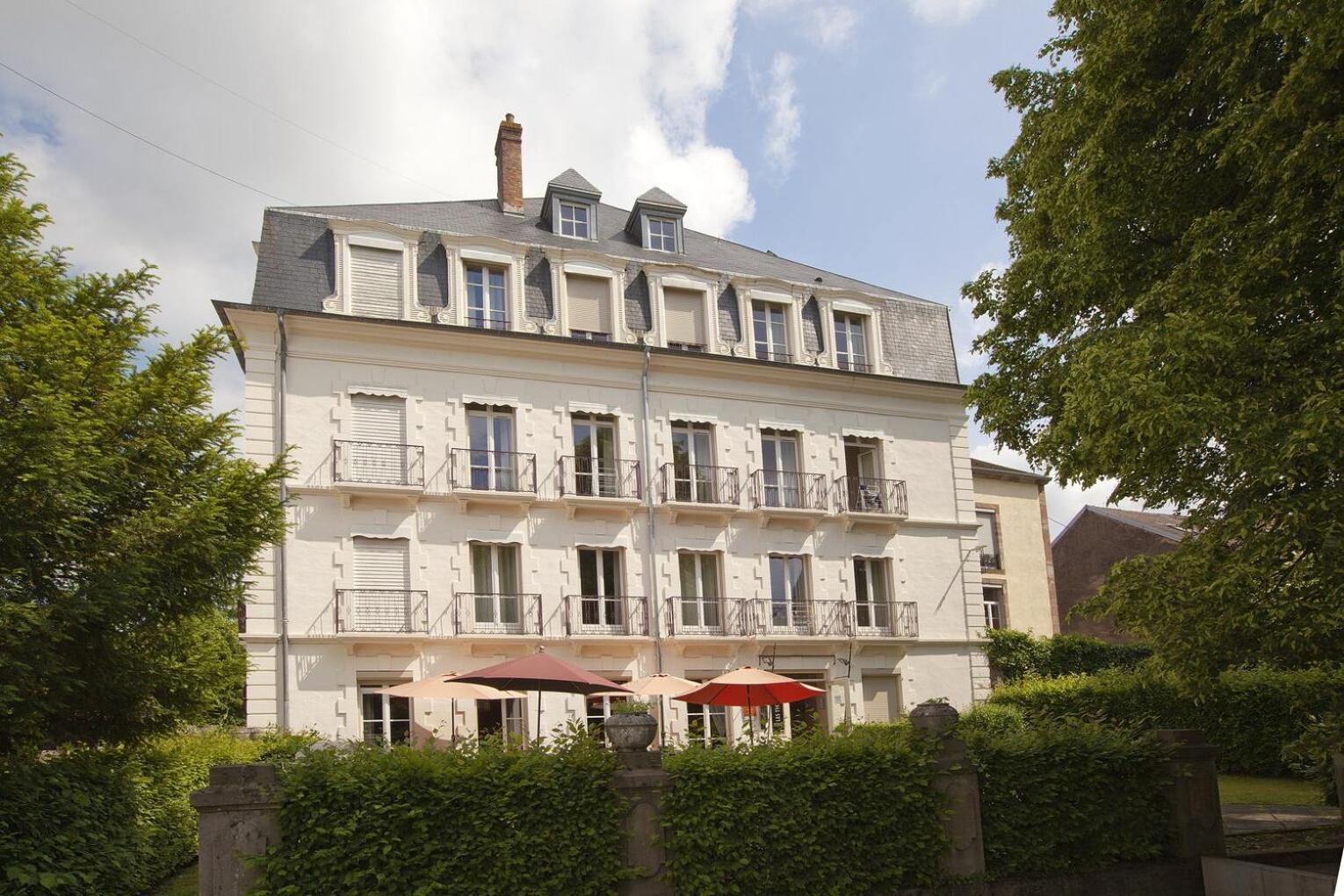 Hotels & Residences - Les Thermes 룩세일레벵즈 외부 사진