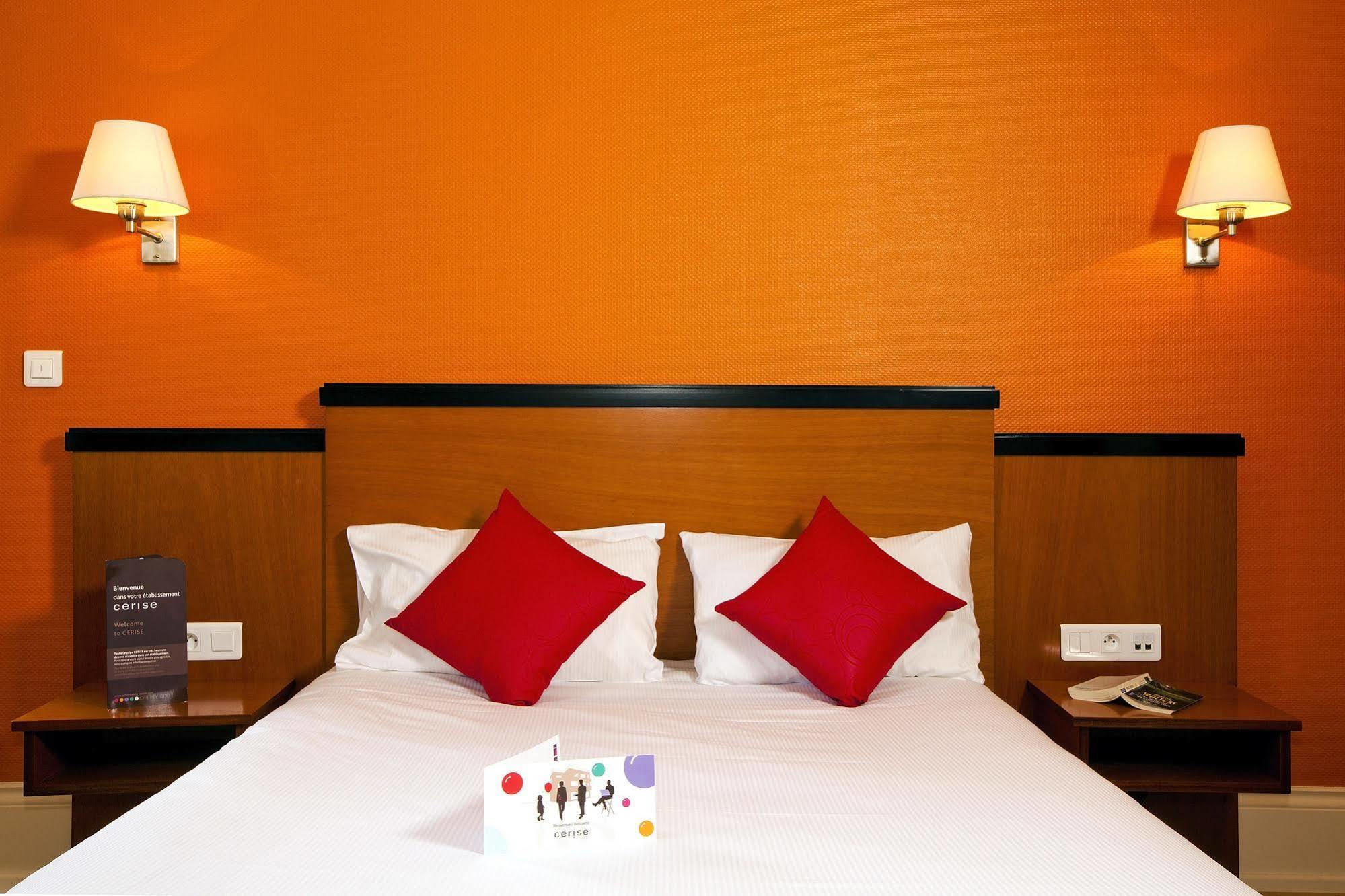 Hotels & Residences - Les Thermes 룩세일레벵즈 외부 사진